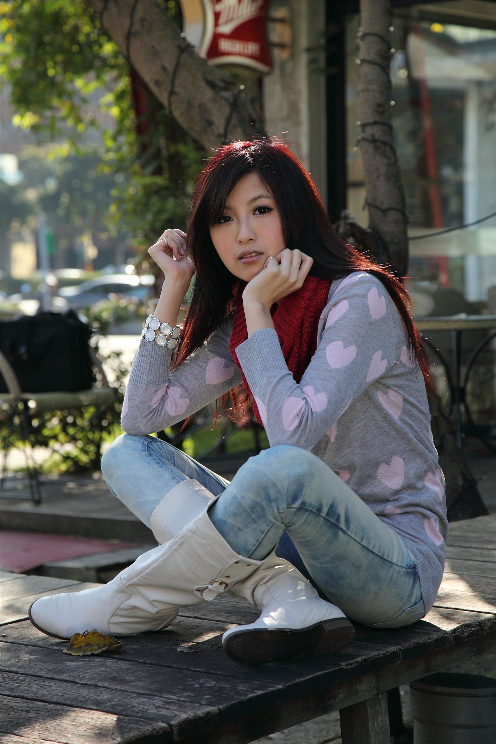 宜兰游拍 高清晰超大美少女图片打包下载